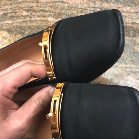 Hermes shoes. In good condition and you can wear any occasion. - Picture 5 of 8